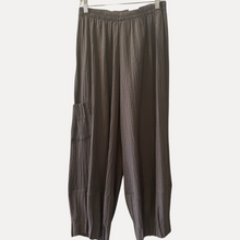 Load image into Gallery viewer, Gray Pleated Bottom Pants