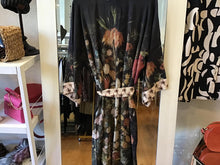 Load image into Gallery viewer, Dream of flowers Kimono